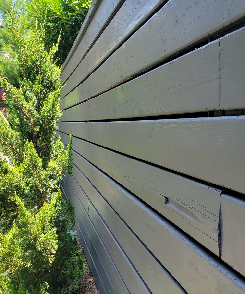 High-performance UV-reflective exterior coating system applied to a prestigious estate in Edmond, Oklahoma.